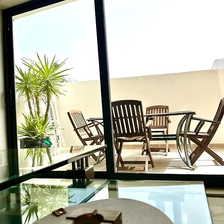 Luxury Penthouse 170 Meters From The Sea In Balluta Bay Apartman *