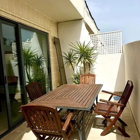 Luxury Penthouse 170 Meters From The Sea In Balluta Bay Sliema