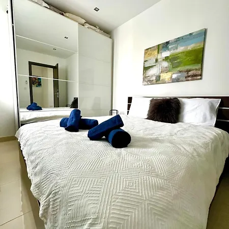 Apartamento Luxury Penthouse 170 Meters From The Sea In Balluta Bay *