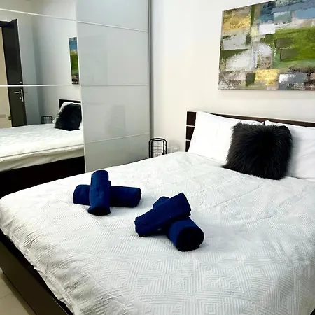 Διαμέρισμα Luxury Penthouse 170 Meters From The Sea In Balluta Bay Σλιέμα