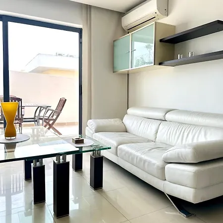 Luxury Penthouse 170 Meters From The Sea In Balluta Bay Σλιέμα