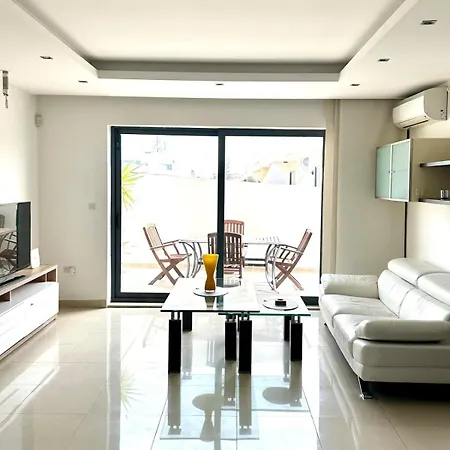 Luxury Penthouse 170 Meters From The Sea In Balluta Bay * Σλιέμα